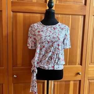 One Clothing Red and Blue Floral Top